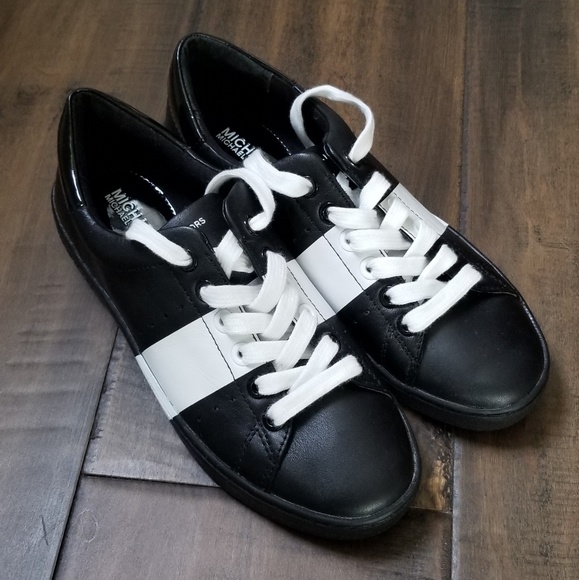 ashlyn embossed logo leather platform sneaker